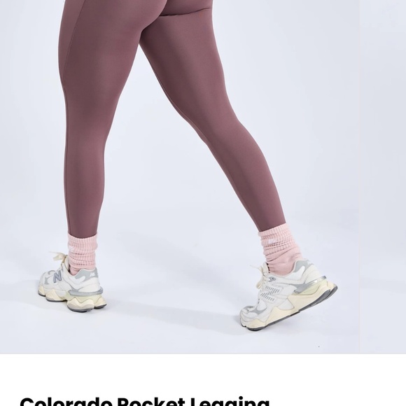 Buffbunny active wear set - Picture 3 of 8